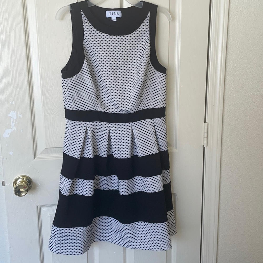ELLE women’s size #8 dress in great condition